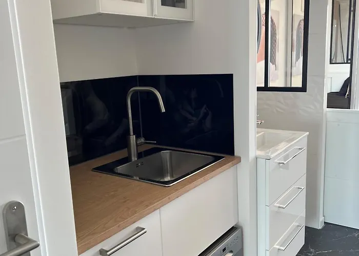 Au 69 Du Village Naturiste Agde